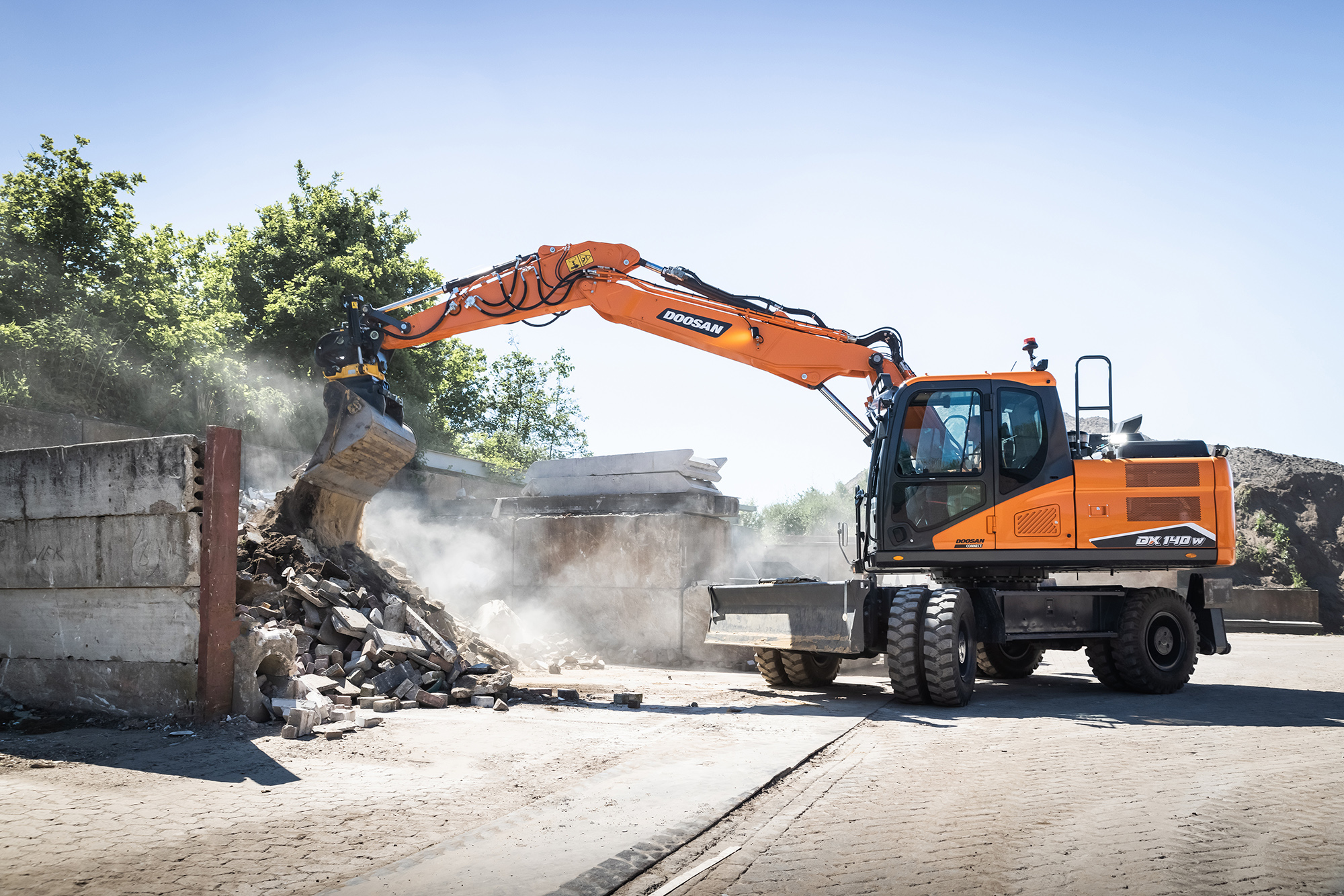 Doosan DX140W-7