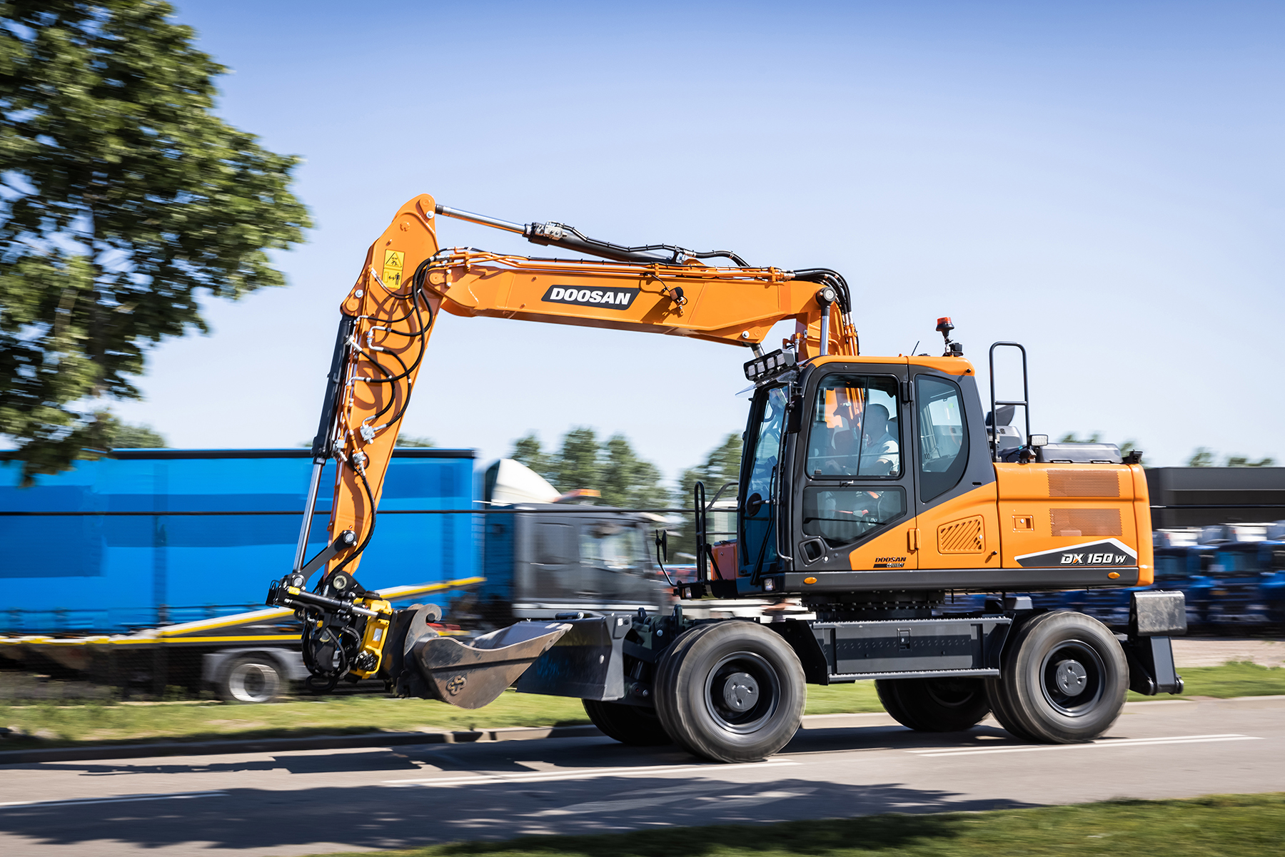 Doosan DX160W-7