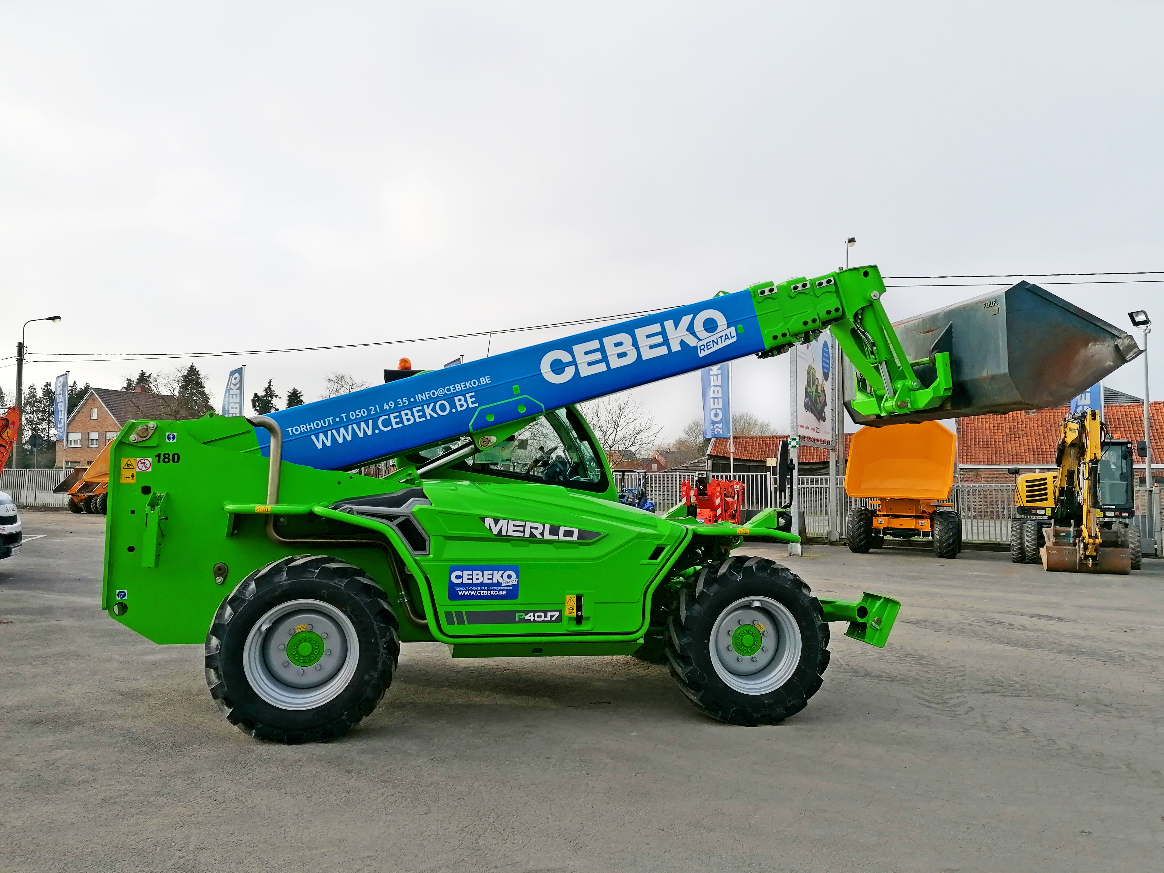 MERLO P40.17