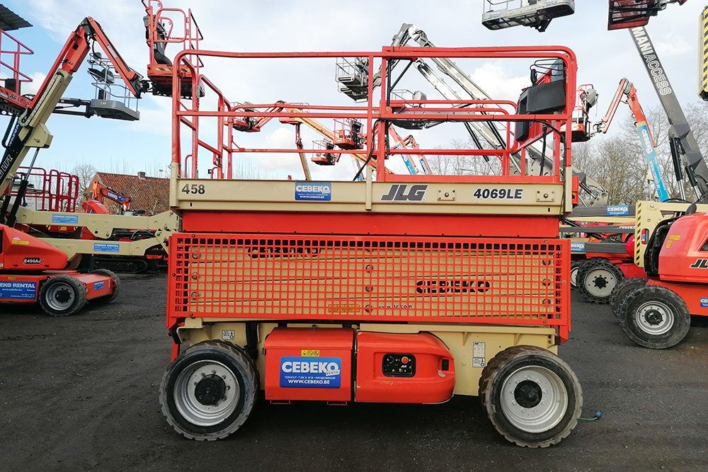 JLG 4069LE