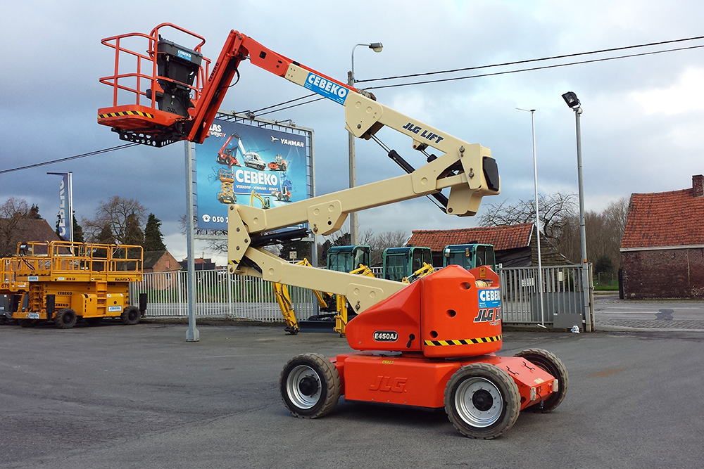 JLG E450AJ