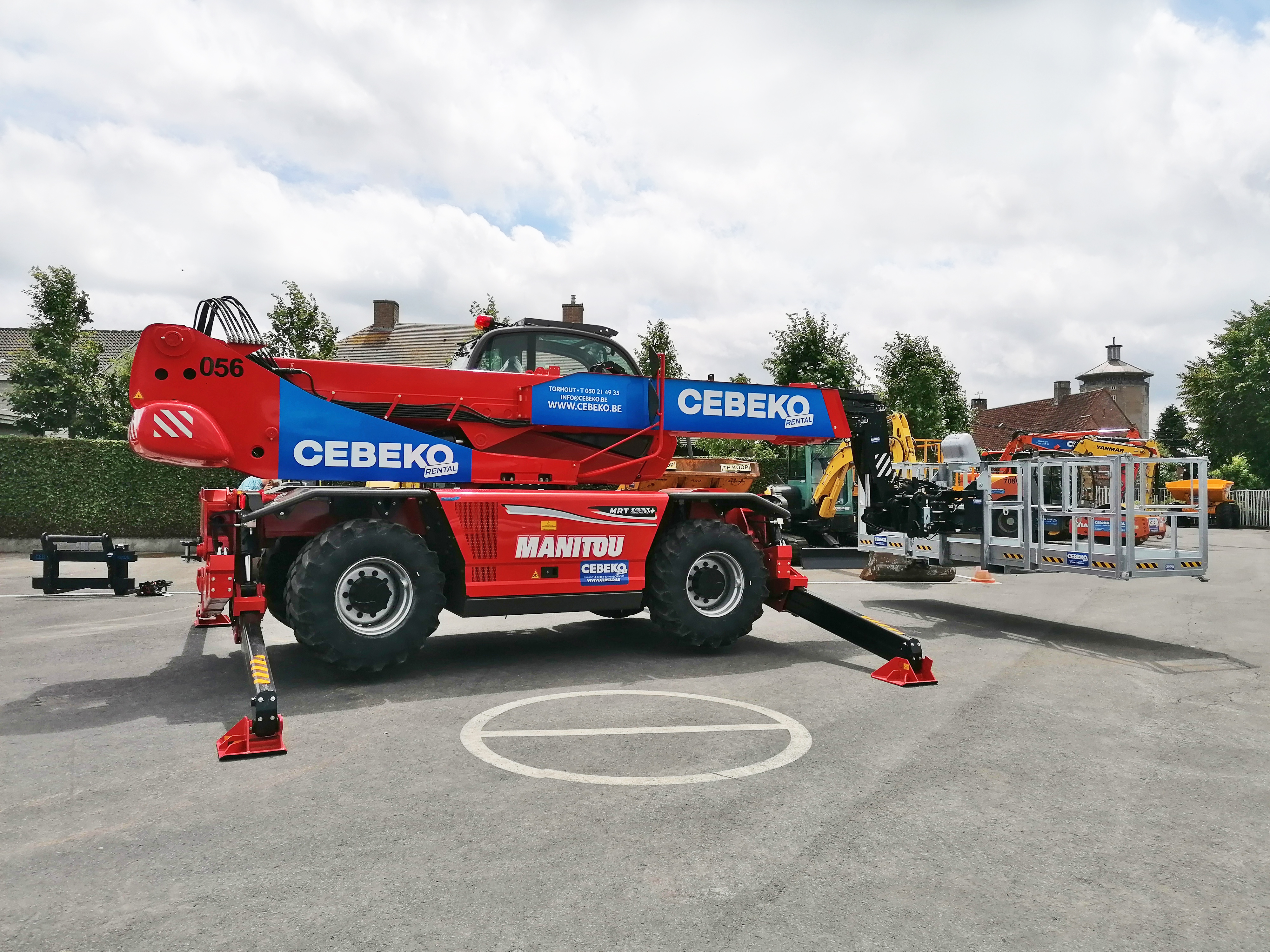 ROTERENDE MANITOU MRT2550